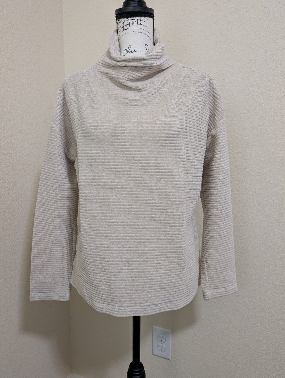 EUC•Zella Carey Ribbed Chenille Funnel Neck Brigh Side Pullover Side Slits•SML